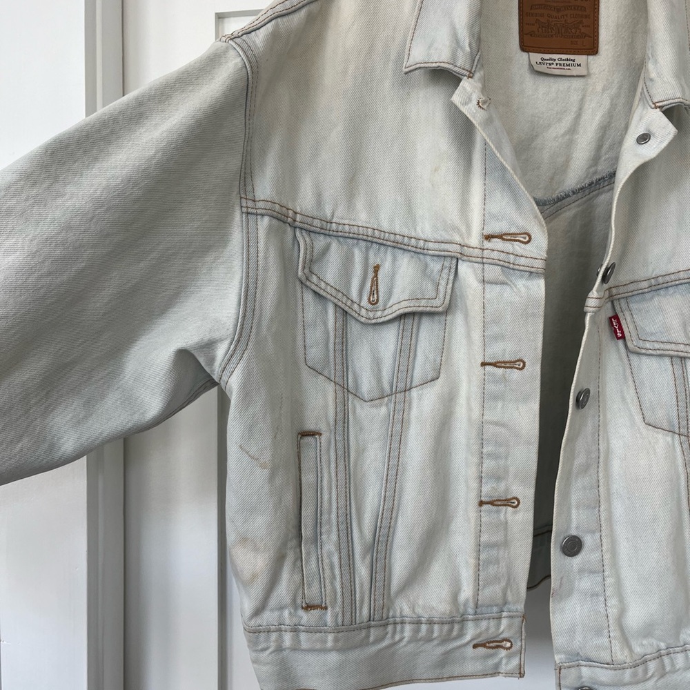 Levi's Light Gray Jean Jacket - image 4